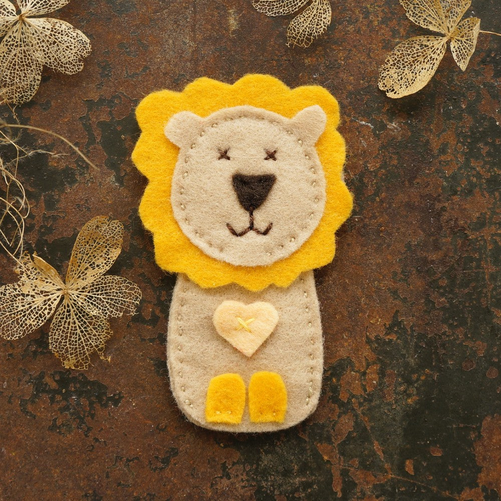 Leo the Lion Finger Puppet