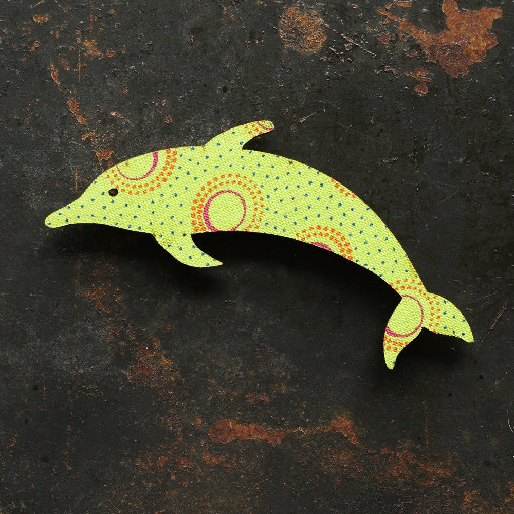 Dolphin Magnet