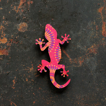 Gecko Magnet covered with vibrant South African Shweshwe fabric.