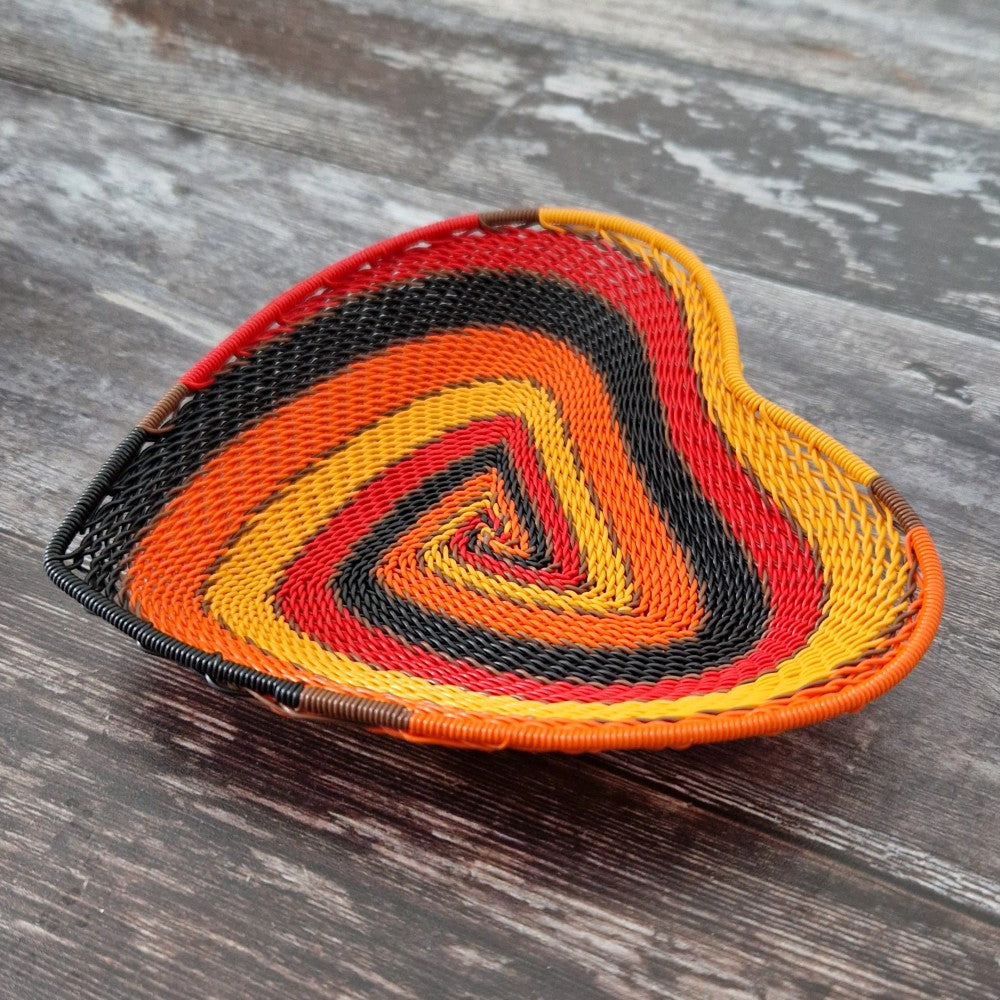 Handwoven Telephone Wire Heart‑Shaped Bowl